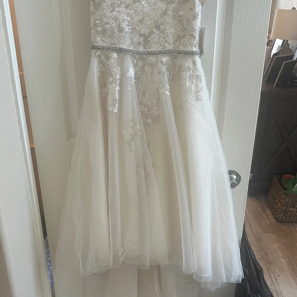 David's Bridal White Floral Lace Kids Dress - Picture 4 of 6
